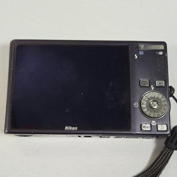 Nikon Coolpix S610 10 MP Digital Camera With 4x Zoom PARTS REPAIR ONLY - Picture 3 of 9